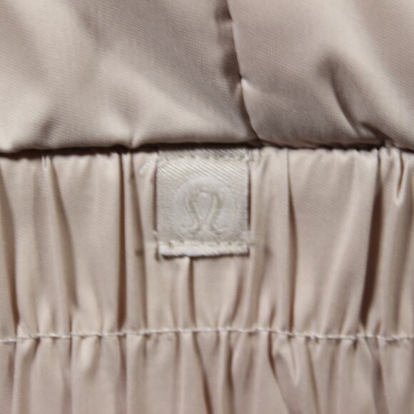 Lululemon Sherpa Hooded Puffer Jacket Size 8 Beige Cream Teddy Fleece Coat - Picture 9 of 11